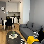شقة Apartament Grey 2 Pokojowy Z Balkonem W Warszawie