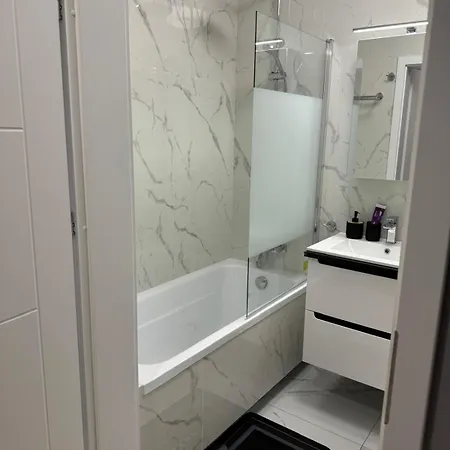 Grey 2 Pokojowy Z Balkonem W Warszawie Apartment Warschau