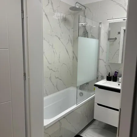 Appartement Grey 2 Pokojowy Z Balkonem W Warszawie