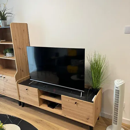 Grey 2 Pokojowy Z Balkonem W Warszawie Warschau
