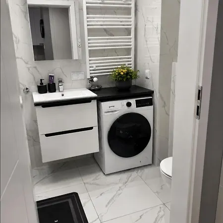Appartement Grey 2 Pokojowy Z Balkonem W Warszawie Z Parkingiem Podziemnym Warschau
