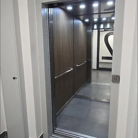 Grey 2 Pokojowy Z Balkonem W Warszawie Z Parkingiem Podziemnym Appartement *